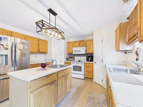 Kitchen - 4540 SE 30th St, Ocala, FL 34480 photo 1 of 5