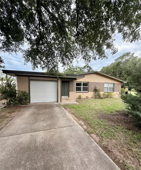 20190 SW 80th Place Rd, Dunnellon, FL 34431