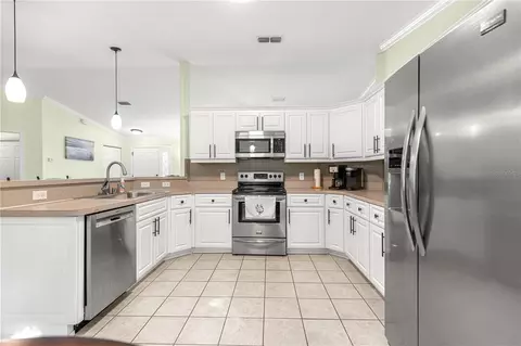 Kitchen - 5968 SW 103 Loop, Ocala, FL 34476 photo 3 of 5