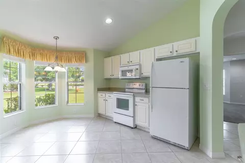 Kitchen - 8722 SW 83rd Loop, Ocala, FL 34481 photo 3 of 5