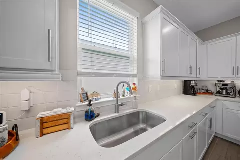 Kitchen - 4351 NW 54th Ter, Ocala, FL 34482 photo 3 of 8