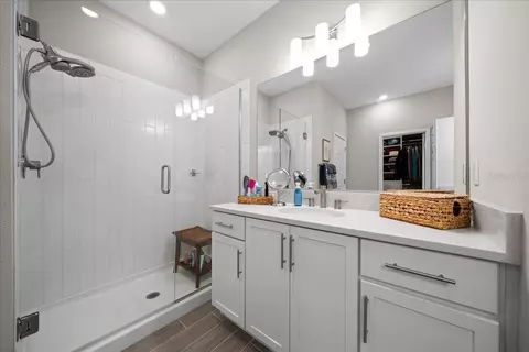 Bath - 4351 NW 54th Ter, Ocala, FL 34482 photo 2 of 7
