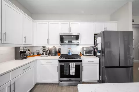 Kitchen - 4351 NW 54th Ter, Ocala, FL 34482 photo 4 of 8
