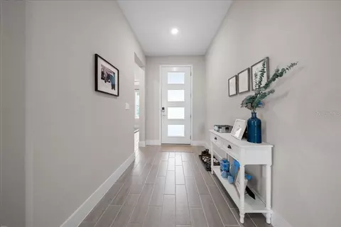 Entry Way - 4351 NW 54th Ter, Ocala, FL 34482 photo 3 of 9