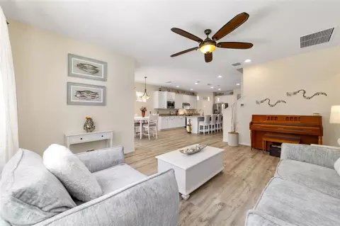 Living - 9300 SW 70th Loop, Ocala, FL 34481 photo 4 of 5