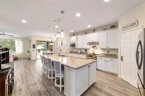 Kitchen - 9300 SW 70th Loop, Ocala, FL 34481 photo 3 of 7