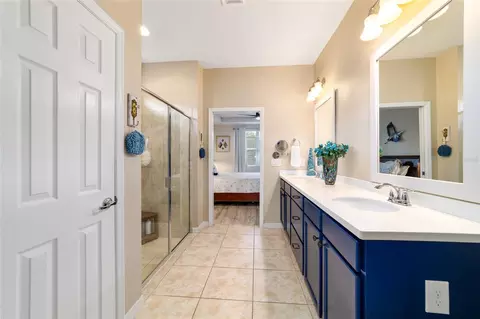 Bath - 9300 SW 70th Loop, Ocala, FL 34481 photo 2 of 4