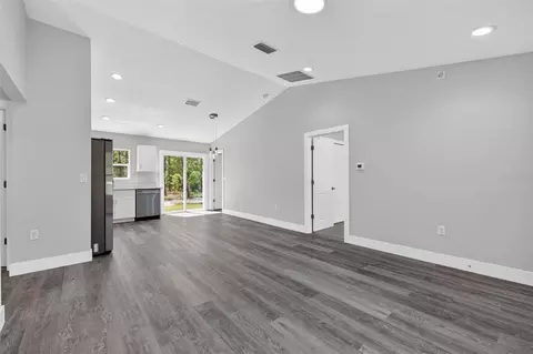 Living - 1451 SW 153rd Ct, Ocala, FL 34481 photo 4 of 6