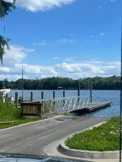 137 E Boundary Dr, Georgetown, FL 32139 photo 2