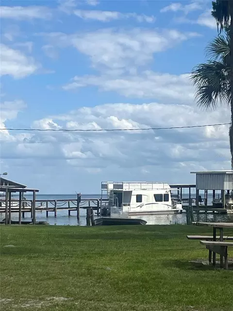 137 E Boundary Dr, Georgetown, FL 32139 photo 4