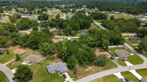 View/Area - 94 Dogwood Drive Loop, Ocala, FL 34472 photo 14 of 17