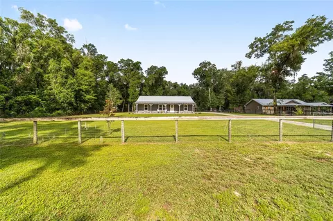 Exterior - 14366 NE 42nd Ter, Anthony, FL 32617 photo 15 of 25