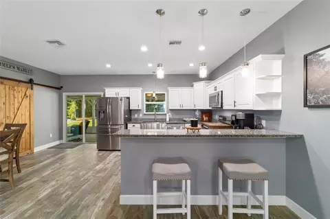 Kitchen - 14366 NE 42nd Ter, Anthony, FL 32617 photo 3 of 6