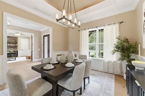 Dining - 855 SE 87th St, Ocala, FL 34480 photo 2 of 4