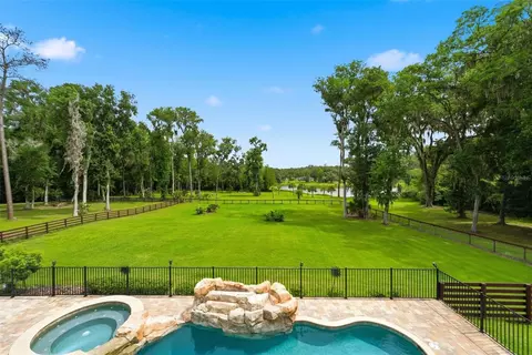 Exterior - 855 SE 87th St, Ocala, FL 34480 photo 9 of 17
