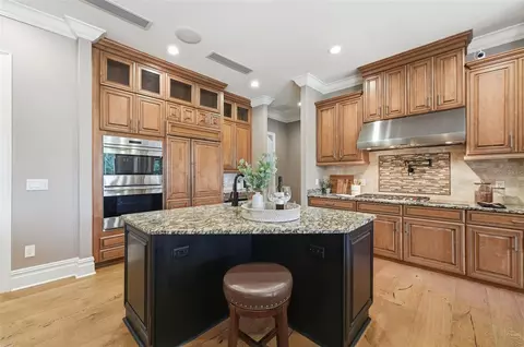 Kitchen - 855 SE 87th St, Ocala, FL 34480 photo 6 of 6