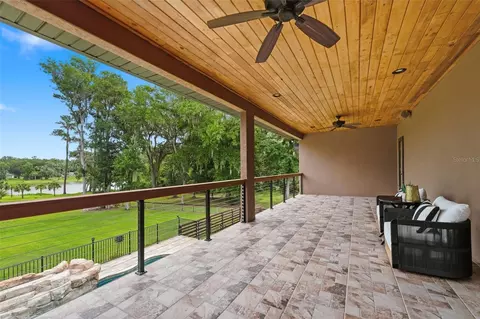 Exterior - 855 SE 87th St, Ocala, FL 34480 photo 4 of 17