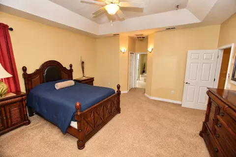 Bedroom - 360 NW 113th Cir, Ocala, FL 34482 photo 1 of 9