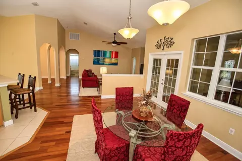 Dining - 360 NW 113th Cir, Ocala, FL 34482 photo 2 of 3