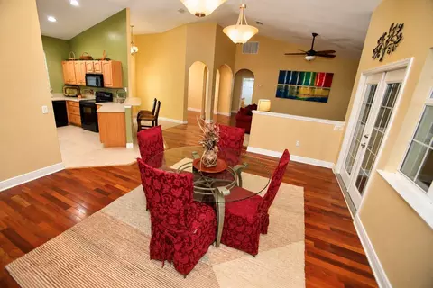 Dining - 360 NW 113th Cir, Ocala, FL 34482 photo 1 of 3