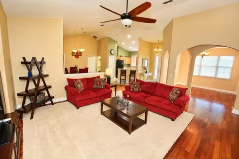 Living - 360 NW 113th Cir, Ocala, FL 34482 photo 3 of 4