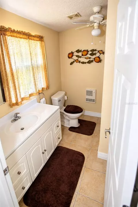 Bath - 360 NW 113th Cir, Ocala, FL 34482 photo 4 of 5