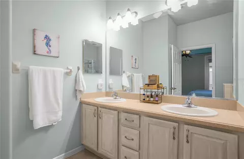 Bath - 1148 W Diamond Shore Loop, Hernando, FL 34442 photo 1 of 4