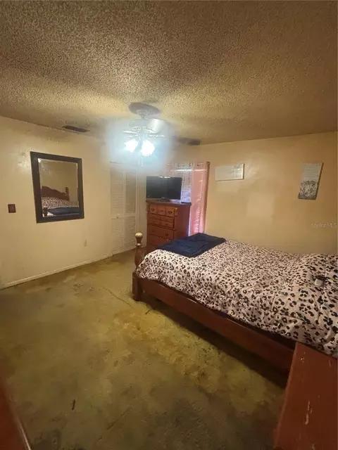 Bedroom - 2105 SW 5th St, Ocala, FL 34471 photo 3 of 4