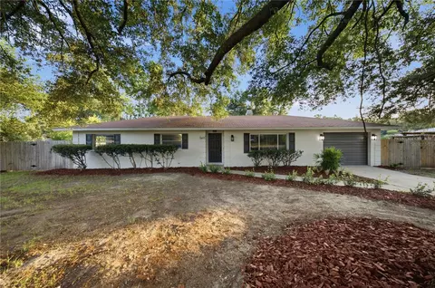 5611 NE 5th Pl, Ocala, FL 34470