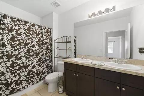 Bath - 6824 SW 64th Ter, Ocala, FL 34476 photo 2 of 2
