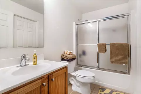 Bath - 2927 SE 46th Ave, Ocala, FL 34480 photo 1 of 6