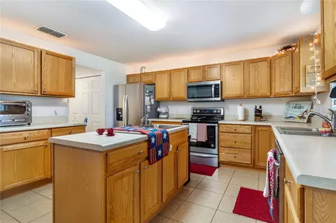 Kitchen - 2927 SE 46th Ave, Ocala, FL 34480 photo 1 of 4