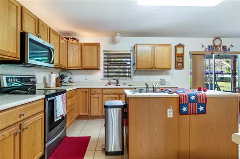 Kitchen - 2927 SE 46th Ave, Ocala, FL 34480 photo 3 of 4