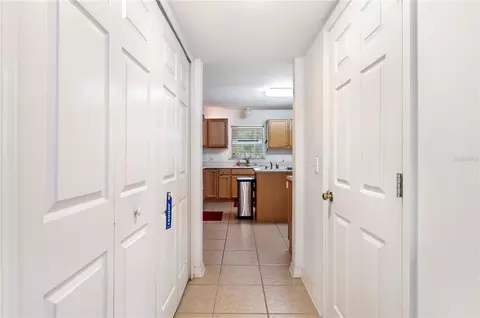 Entry Way - 2927 SE 46th Ave, Ocala, FL 34480 photo 3 of 6