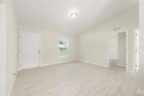 Living - 10 Olive Ln, Ocala, FL 34472 photo 4 of 4