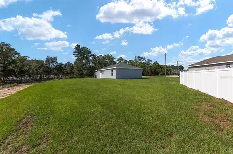Exterior - 10 Olive Ln, Ocala, FL 34472 photo 7 of 13
