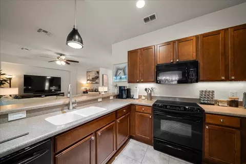 Kitchen - 9841 SW 75th Street Rd, Ocala, FL 34481 photo 4 of 4