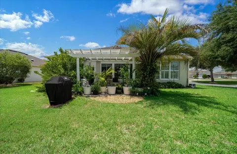 Exterior - 9841 SW 75th Street Rd, Ocala, FL 34481 photo 4 of 10