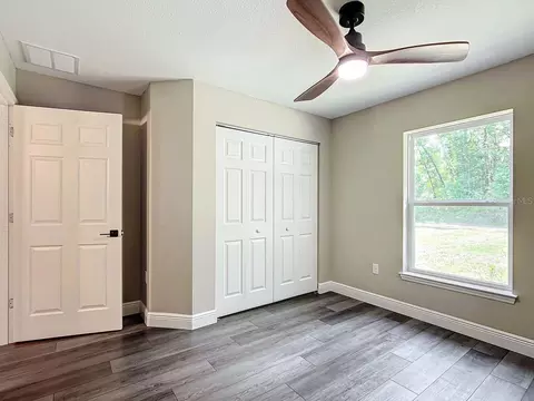 Bedroom - 15500 NE 49 Pl, Williston, FL 32696 photo 2 of 7