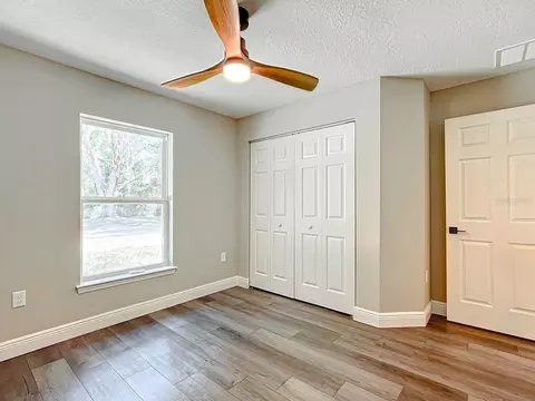 Bedroom - 15500 NE 49 Pl, Williston, FL 32696 photo 5 of 7