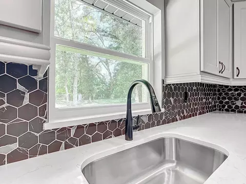 Kitchen - 15500 NE 49 Pl, Williston, FL 32696 photo 5 of 7