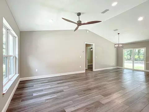 Living - 15500 NE 49 Pl, Williston, FL 32696 photo 1 of 5