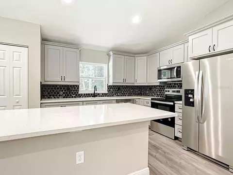 Kitchen - 15500 NE 49 Pl, Williston, FL 32696 photo 7 of 7