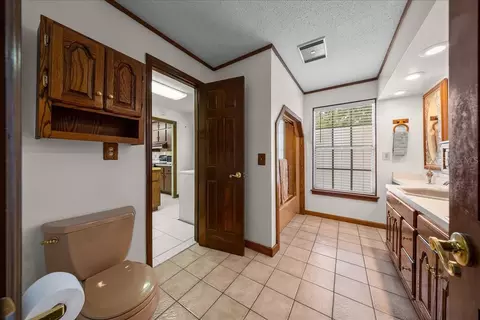Entry Way - 2300 SE 38th Ct, Ocala, FL 34471 photo 1 of 2