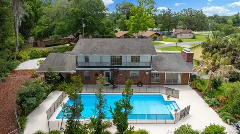 Exterior - 2300 SE 38th Ct, Ocala, FL 34471 photo 3 of 33