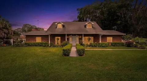 Exterior - 2300 SE 38th Ct, Ocala, FL 34471 photo 7 of 33