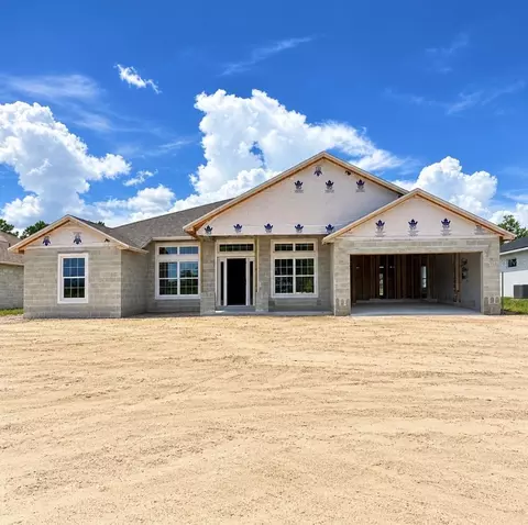 671 W Hallam Dr, Dunnellon, FL 34434