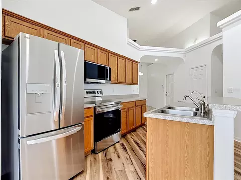 Kitchen - 16706 Hidden Spring Dr, Clermont, FL 34714 photo 4 of 5
