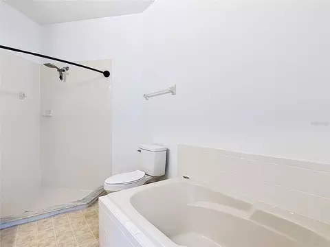Bath - 16706 Hidden Spring Dr, Clermont, FL 34714 photo 6 of 8