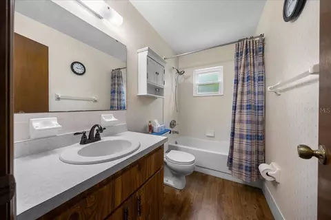 Bath - 43 Banyan Dr, Ocala, FL 34472 photo 1 of 2